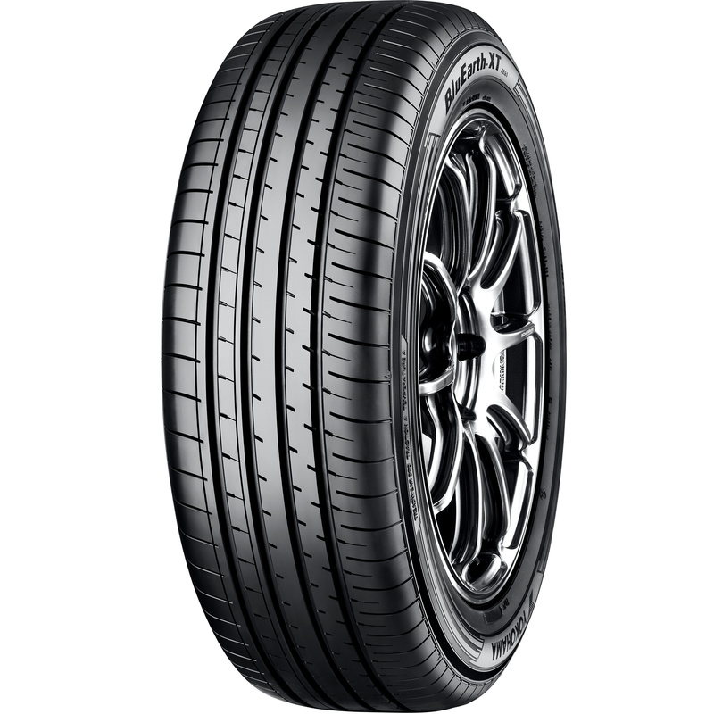 Шины летние новые Yokohama BluEarth-XT AE61 235/65 R17 108V