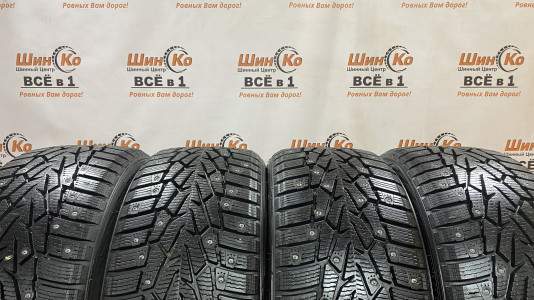 Шины зимние шипованные б/у Ikon Nordman 7 235/45 R17 97T