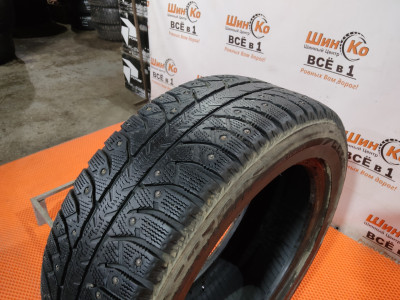 Шины зимние шипованные б/у Bridgestone Ice Cruiser 7000 205/55 R16 91T