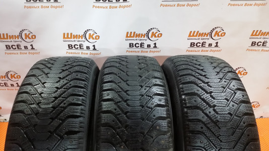 Шины зимние шипованные б/у Goodyear Ultra Grip 500 235/65 R17 108T