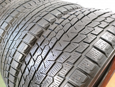 Шины зимние нешипованные б/у Yokohama IceGuard G075 235/55 R20 102Q