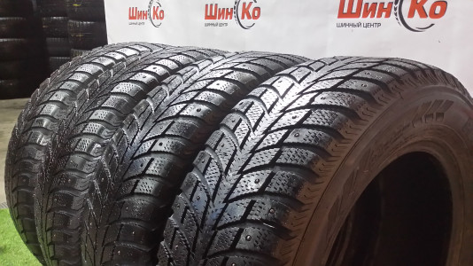 Шины зимние шипованные б/у Nokian Hakkapeliitta 2 195/65 R15 91T