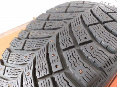 Шины зимние шипованные б/у Michelin XIce North 4 235/45 R18 98T