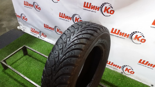 Шины зимние шипованные б/у Goodyear Ultra Grip Extreme 175/70 R13 82T