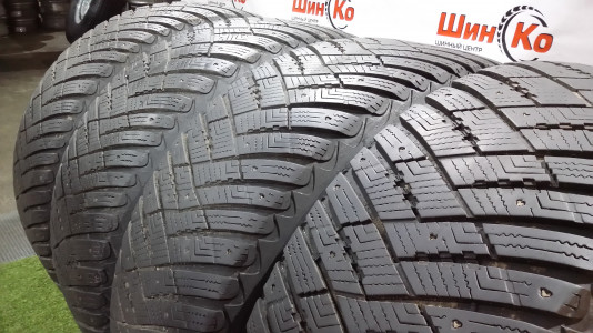 Шины зимние шипованные б/у Goodyear UltraGrip Ice Arctic SUV 255/55 R18 109T