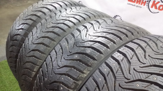 Шины зимние шипованные б/у Kumho WinterCraft SUV Ice WS31 225/60 R17 103T