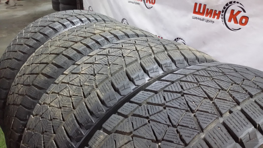 Шины зимние нешипованные б/у Bridgestone Blizzak DM V2 225/55 R18 98T