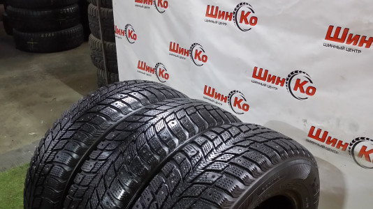 Шины зимние шипованные б/у Nokian Nordman + 175/70 R14 84T