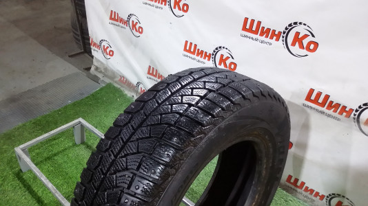 Шины зимние шипованные б/у Viatti Brina Nordico 175/70 R13 82T